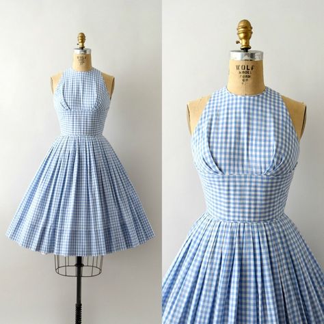 Sweet Bee Finds on Instagram: “SOLD 💥 SOLD Vintage 1950s sundress, blue gingham cotton, fitted bodice with empire bust and faux halter neck, fitted waist, very full…” 1950s Style, 1950s Fashion Dresses, Vintage Fashion 1950s, Robes Vintage, Vintage Summer Dresses, Vintage 1950s Dresses, Rockabilly Dress, Retro Mode, 1950s Dress