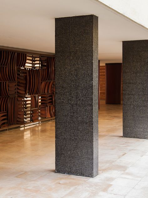 Spaces By Romain Laprade - IGNANT Barcelona Pavilion, 70s Photos, Column Design, Oscar Niemeyer, Still Life Photographers, Mies Van Der Rohe, Partition Wall, Vintage Interior, Futurism