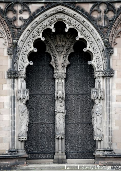 Gothic Manor, Architecture Websites, Gothic Door, Architecture Artists, Gothic Pattern, Gothic Cathedrals, Cathedral Architecture, Gothic Cathedral, Cathedral Windows