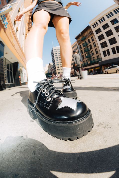 excuse platform Perspective Photoshoot Angles, Fashion Shoes Photography, Shoe Reference Photo, Wide Angle Fashion Photography, Crocs Photography, Aesthetic Shoe Pictures, Shoes From Different Angles, Fish Eye Perspective Drawing Reference, Shoes Pics Aesthetic