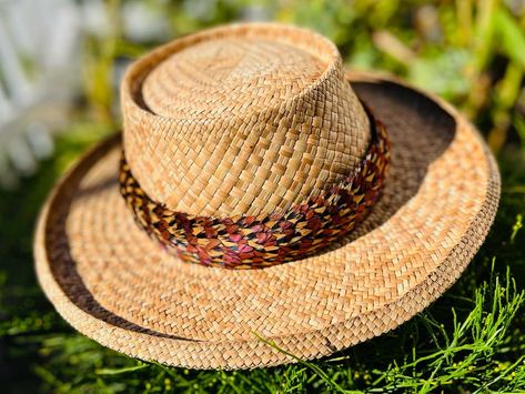 ~ 01/02/2023 ~ Eco-friendly Straw Hat For The Beach, Eco-friendly Toquilla Straw Hat For Spring, Rachael Stirling, Hawaiian Hats, Eco-friendly Natural Woven Straw Hat, Eco-friendly Woven Straw Hat In Natural Color, Eco-friendly Handwoven Straw Beach Hat, Fresh Flower, Stirling