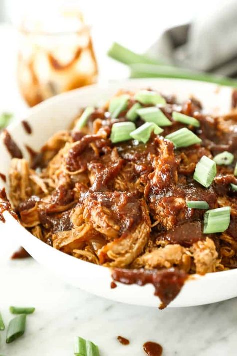 Bbq Pulled Chicken Recipes, Slow Cooker Bbq Beef, Pulled Chicken Tacos, Pulled Chicken Recipes, Bbq Pulled Chicken, Slow Cooker Bbq, Pulled Chicken, Instant Pot Recipes Chicken, Paleo Chicken