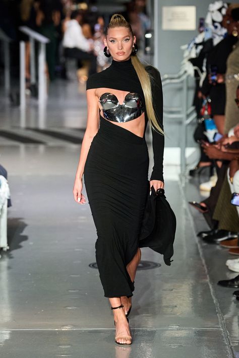 LaQuan Smith Spring 2023 Ready-to-Wear Collection | Vogue Deconstruction Fashion, Fashion Student, Runway Fashion Couture, Laquan Smith, Model Walks, Elsa Hosk, Runway Trends, Spring 2023, Runway Collection