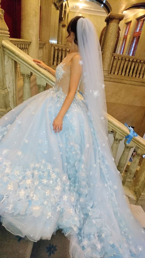 Cinderella dream dress from Randy Fenoli Randy Fenoli Wedding Dress, Randy Fenoli, Cinderella Dresses, Princess Ball Gowns, Beautiful Dream, Dresses Wedding, Dream Dress, Perfect Wedding, Cinderella