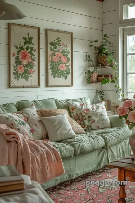 Floral Couch Living Room, Grandma Chic Decor, Cottage Core Living Room, Cottagecore Living Room, Spring Living Room Decor, Spring Living Room, Dream Future, Cottage Living Rooms, Decor Shabby Chic