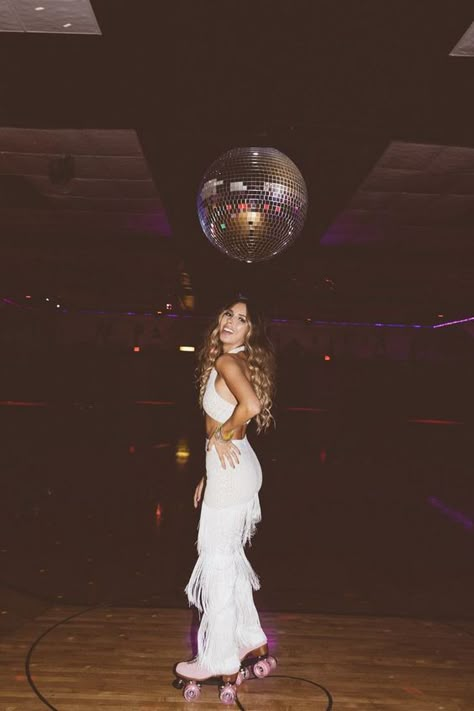 DISCO ROLLER SKATING 30TH BIRTHDAY PARTY | Sivan Ayla #birthdayparty #30 #disco Disco Roller Skating, Disco Party Outfit, Look Disco, Studio 54 Party, Disco Aesthetic, Roller Skating Outfits, 70s Disco Party, Sivan Ayla, Disco Birthday Party