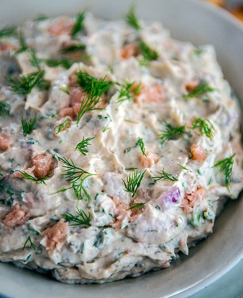 Smoked Salmon With Capers, Recipe With Capers, Vegan Salmon, Salmon Capers, Salmon Dip Recipes, Dill Salad, Smoked Salmon Cream Cheese, Salmon Spread, Capers Recipe