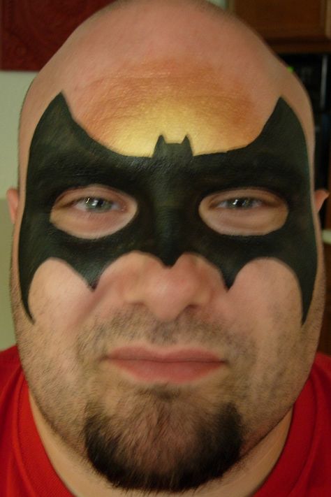 Bat Man Makeup, Batman Makeup Look, Simple Face Paint Halloween, Batman Makeup Halloween, Batman Eye Makeup, Batman Makeup Ideas, Batman Face Paint Easy, Funny Face Paint Ideas, Man Face Makeup