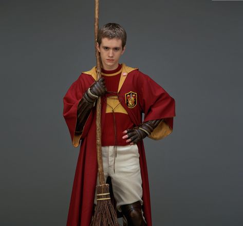 Oliver Wood Harry Potter, Sean Biggerstaff, Harry Potter Wiki, Oliver Wood, Harry Potter Quidditch, Buku Harry Potter, The Prisoner Of Azkaban, The Sorcerer's Stone, Harry Potter Pictures