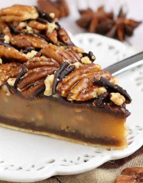 Caramel Turtle Pie | Turtle Pie Recipe Easy, Caramel Pecan Pie Recipe, Turtle Pecan Pie, Best Pie Ever, Turtle Pie No Bake, Award Winning Pie Recipes, Coconut Caramel Pie, Walnut Pies, Caramel Turtle Pie