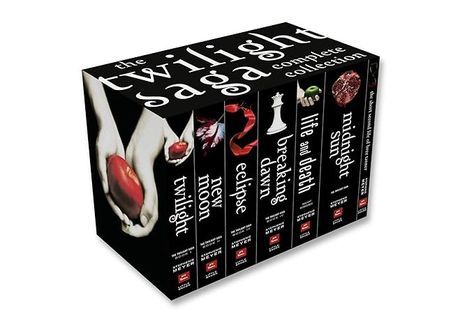 Amazon.com: The Twilight Saga Complete Collection: 9780759553927: Meyer, Stephenie: Books Twilight Moon, Twilight Book, Social Themes, Stephenie Meyer, Breaking Dawn, Midnight Sun, The Twilight Saga, Twilight Saga, Book Format