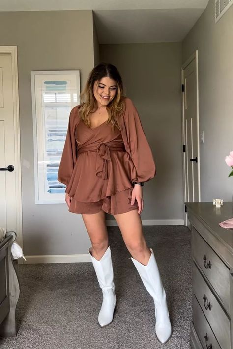 Concert Outfit Nashville, Concert Outfit Plus Size, Womens Rompers, Nashville Outfit, Midsize Outfits, Midsize Fashion, Nashville Outfits, Plus Size Romper, Country Concert Outfit