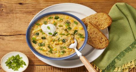 Simple, convenient, and delicious: that’s what’s in store with our Sweet Corn & Poblano Chowder recipe, made with pre-measured, high-quality ingredients. Hello Fresh Corn Chowder Recipe, Poblano Chowder, Corn Poblano, Hellofresh Recipes, 2023 Recipes, Facebook Recipes, Fresh Meals, Hello Fresh Recipes, Chowder Recipe