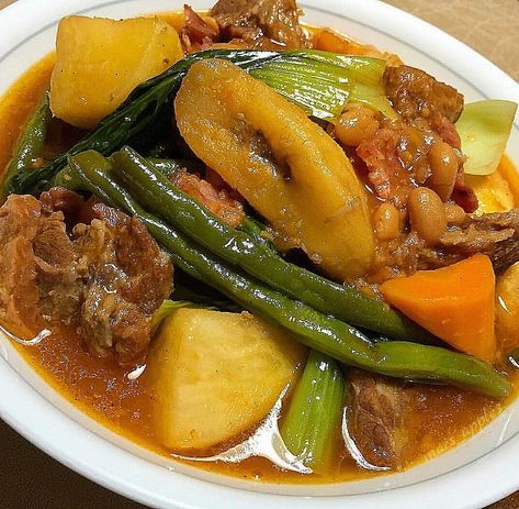 BEEF POCHERO TAGALOG Pochero Recipe Beef, Beef Pochero, Pilipino Food Recipe, Spaghetti With Ground Beef, Philippine Cuisine, Can Tomato Sauce, Small Cabbage, Filipino Dishes, Beef Recipe