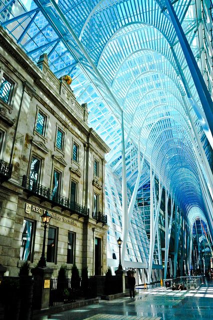 Santiago Calatrava find your inspiration visiting www.i-mesh.eu and click I LIKE on FACEBOOK: https://www.facebook.com/pages/I-MESH/633220033370693 Brookfield Place Toronto, Canada Architecture, Architecture Innovation, Calatrava Architecture, Brookfield Place, Magic Places, Tadao Ando, Santiago Calatrava, Downtown Toronto