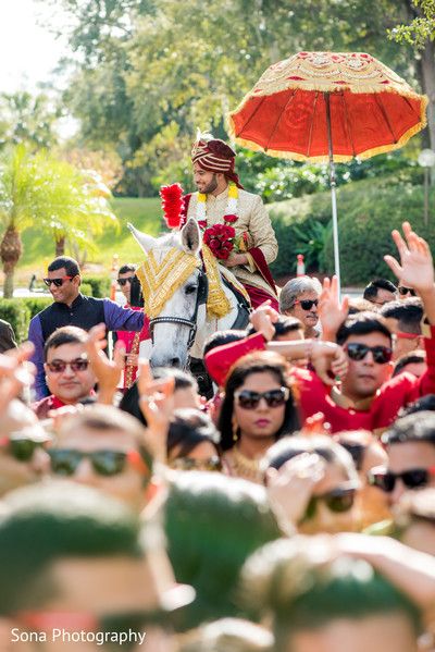 Great baraat procession. http://www.maharaniweddings.com/gallery/photo/105640 Baraat Procession, Gallery Photo, Sumo Wrestling, Wrestling, Weddings