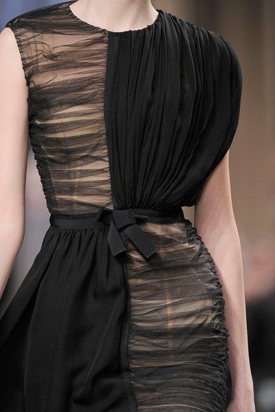 Couture Mode, فستان سهرة, Giambattista Valli, Mode Inspo, Mode Inspiration, Look Chic, Fashion Details, Couture Fashion, A Black