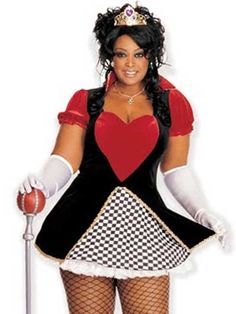 Dicas e Modelos de Fantasias Plus Size para Gordinhas Beer Wench Costume, Fantasia Plus Size, Plus Size Queen, Queen Of Hearts Halloween Costume, Queen Of Hearts Halloween, Wench Costume, Carnaval Outfit, Cropped Quarter Zip, Heart Costume