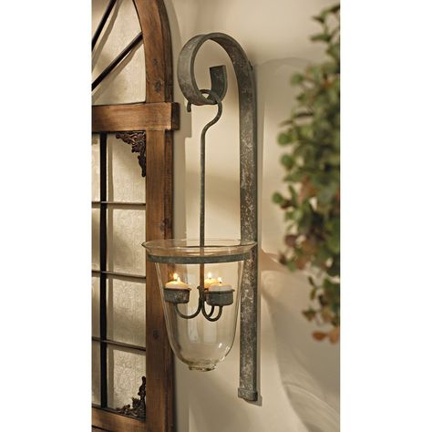 Style Toscan, Rustic Italian Home, Tuscan Design, Tuscan Kitchen, Rustic Italian, Mediterranean Home Decor, Romantic Lighting, Tuscan Decorating, Candle Wall Sconces