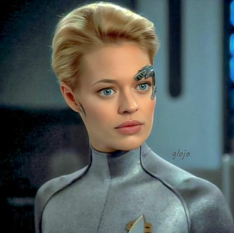 Jerry Ryan, Star Trek Actors, Seven Of Nine, Star Trek Reboot, Captain Janeway, Star Trek Cast, Jeri Ryan, Comic Face, Science Fiction Artwork