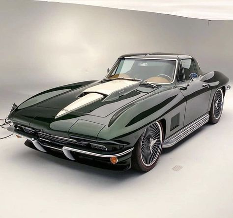 Widebody Corvette, 1967 Corvette Stingray, Corvette C2, Dream Vehicles, Chevrolet Corvette Stingray, Corvette Stingray, Chevy Corvette, Pretty Cars, Us Cars