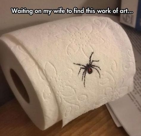 23 Halloween Pranks That Will Make Anyone Scream - Gallery Funny April Fools Pranks, Halloween Costume Couple, Pranks To Pull, Easy Pranks, School Pranks, Pranks For Kids, Funny Photos Of People, Halloween Pranks, April Fools Pranks