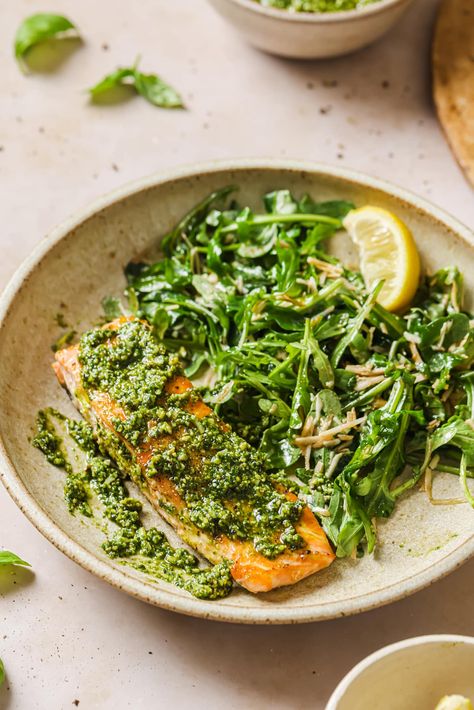 25-Minute Pesto Salmon (with any type of pesto!) - Well Seasoned Studio Pesto Salmon Recipe, Ramp Pesto, Garlic Scape Pesto, Homemade Pesto Recipe, Italian Diet, Cilantro Pesto, Honey Garlic Salmon, Pesto Salmon, Arugula Pesto