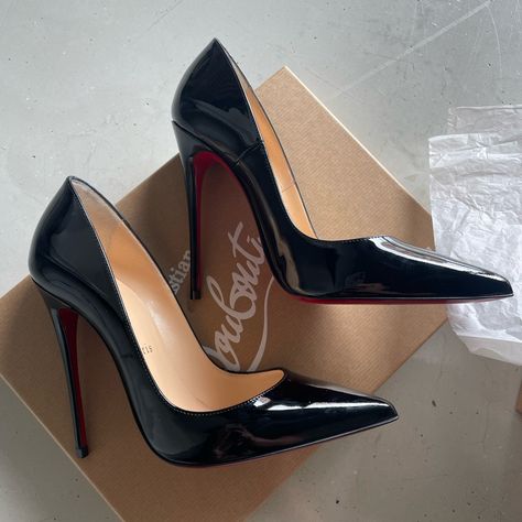 Worn Once! Brand New Christian Louboutin So Kate Heels Size 37 Us Size 7. Includes Original Box, Suede Bag, Sole Protectors, And Heel Replacement Pegs So Kate Louboutin, So Kate Heels, Christian Louboutin Red Bottoms, Louboutin So Kate, Black Stiletto Heels, Shoes Heels Classy, Cute Shoes Heels, Rose Shoes, Christian Louboutin So Kate