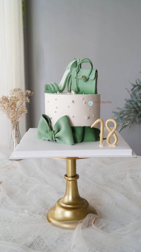 Ballet Cakes, Fashion Cake, Fondant Cake Designs, Elegant Birthday Cakes, 18th Birthday Cake, Birthday Cakes For Women, Cakes For Women, Pretty Birthday Cakes, Colorful Cakes