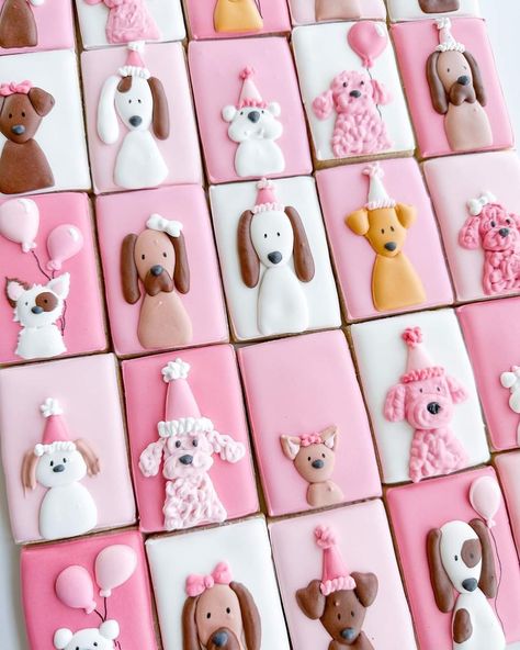 Dog Cookies Royal Icing, Dog Sugar Cookies Decorated, Roll Out Cookie Recipe, Dog Cookies Decorated, Dog Sugar Cookies, Flooded Cookies, Puppy Pawty, Cookie Recipes Decorating, No Bake Sugar Cookies