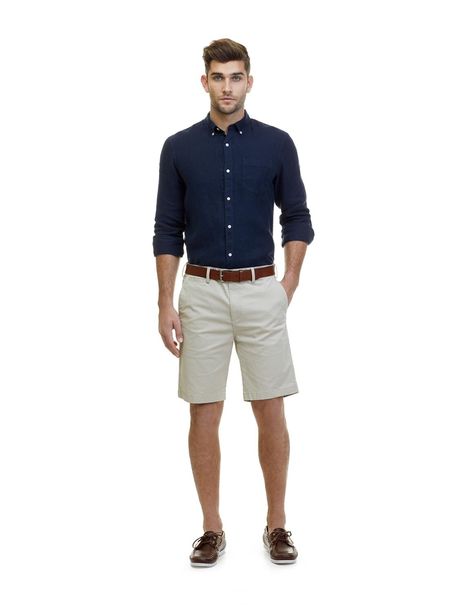 60198645 Flynn Lthr Boat Shoe RICH TAN 46 Khaki Shorts Outfit, Boat Shoes Outfit, Stone Chinos, Mens Dress Shorts, Bush Lodge, Dress Shorts Outfit, Khaki Shorts Men, Taylor Outfits, Casual Man