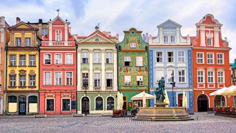 24. Poznań, Poland - Xantana / Getty Images/iStockphoto Visit Poland, European Village, Colorful Buildings, Poland Travel, Market Square, Colourful Buildings, Beautiful Castles, Local Travel, Urban Sketching