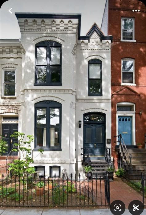 Dc Row House, Chicago Home Exterior, Brick Townhouse Exterior, Rowhouse Exterior, Town Home Exterior, Modern Victorian House Exterior, City House Exterior, Town House Exterior, Dc Brownstone