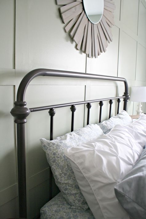 Black Farmhouse Bedroom, Cheap Headboard, Blue And White Room, Black Iron Beds, King Size Metal Bed Frame, King Metal Bed, Metal Bed Headboard, Wrought Iron Headboard, Farmhouse Black And White