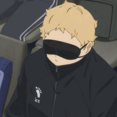 Anime Meme Face, Kei Tsukishima, Haikyuu Icons, Haikyuu Tsukishima, Haikyuu Meme, Tsukishima Kei, Volleyball Anime, Haikyuu Funny, Anime Expressions