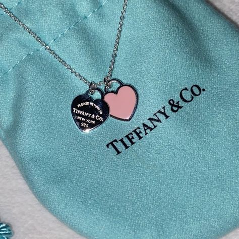 Tiffany And Co Necklace Aesthetic, Tiffany & Co, Tiffany And Co Aesthetic, Jewelry Tiffany And Co, Tiffany And Co Jewelry, Tiffany Necklace, Expensive Jewelry Luxury, Tiffany Jewelry, Jewelry Accessories Ideas