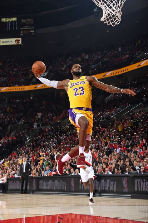 Lebron James Michael Jordan, Lebron James Dunking, Lebron James Art, Lebron James Poster, Lakers Wallpaper, Lebron James Wallpapers, Nba Lebron James, Lebron 16, King Lebron James