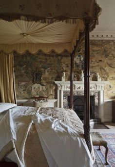 Highclere Castle, Four Poster, Dreamy Bedrooms, English Country House, Canopy Bed, Beautiful Bedrooms, Dream Bedroom, My New Room, Beautiful Interiors