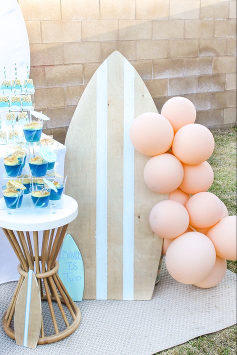 Vintage Surf Birthday Party, Cabana Party Decorations, Diy Surf Board, Retro Surf Birthday Party, Boho Surf Birthday Party, Totally Twobular, Beach Party Centerpieces, Surfer Birthday, Beach Birthday Decorations