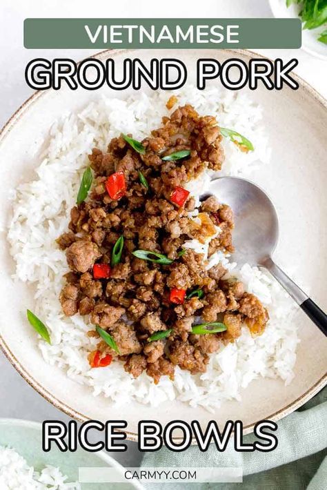 These Vietnamese Ground Pork Bowls come together so quickly and are so flavourful! Make them as an easy weeknight dinner or prepare them on the weekend as a meal prep. You only need a handful of ingredients and you’ll have dinner on the table in less than 30 minutes! Ground Pork Bowls, Ground Pork Recipes Easy, Pork Bowl Recipe, Pork And Rice Recipes, Pork Bowls, Healthy Eating Lunch, Ground Pork Recipes, Fast Meals, Healthy Bowls Recipes