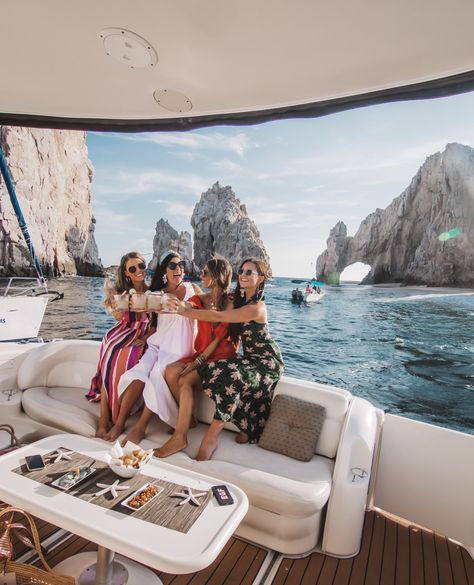 CRAIC: Inside Our Favorite Luxury Yacht In Cabo • The Perennial Style | Dallas Fashion Blogger Luxury Yacht Party, Mexico Trips, All Inclusive Mexico, Tulum Travel Guide, Atv Tour, Yacht Party, Dallas Fashion, Travel Theme, Boat Party