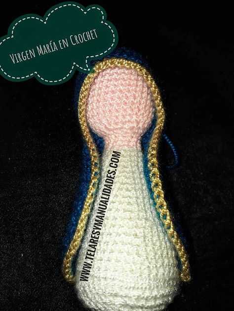 Free Pattern Virgen María Crochet Crochet Converse, Crochet Sloth, Crochet Toys Free Patterns, Crochet Angels, Crochet Toys Free, Crochet Christmas Gifts, Crochet Bear, Crochet Cat, Amigurumi Free Pattern