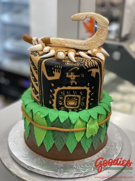 Moana Food Ideas, Maui Birthday Cake, Maui Tattoos, Maui Cake, Banana Cream Pie Cake, Tattoos Leaves, Moana Cakes, Whipped Cream Buttercream, Banana Crumb Cake