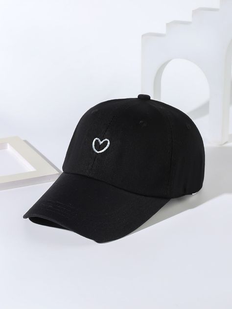 Black Cap For Women, Black Cap Women, Cute Baseball Caps For Women, Cute Black Cap, Aesthetic Caps, Crew Socks Outfit, Cap Aesthetic, Pink Shirt Outfit, Oversized Tee Outfit