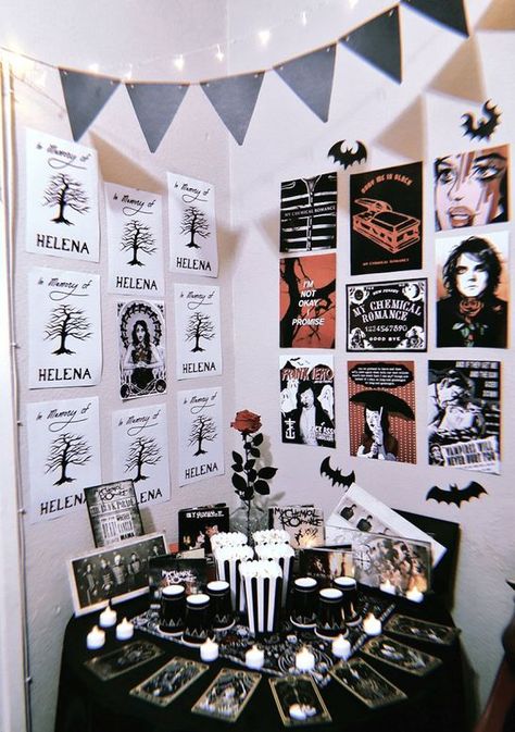 Emo Prom Decorations, My Chemical Romance Party Ideas, Emo Decorations Party, 2000s Emo Birthday Party, My Chemical Romance Room Decor, Emo Party Aesthetic, Emo Birthday Decorations, Mcr Birthday Party, 2000s Emo Party