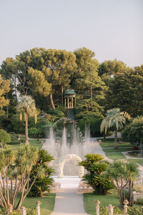 Elegant Intimate Wedding, Paris Wedding Venue, Destination Wedding Flowers, Villa Ephrussi De Rothschild, Villa Ephrussi, French Riviera Wedding, Wedding Dressses, Parisian Wedding, Lights Wedding Decor