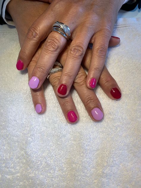 Nails with red, purple and pink Half Pink Half Red Nails, Red And Purple Nails Color Combos, Pink And Purple Nails Short, Purple Red Nails, Red And Purple Nails, Purple And Pink Nails, Nails With Red, Nail Color Combos, Short Acrylic