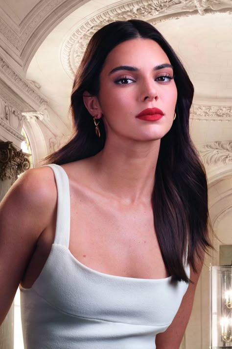 Kendall Jenner Loreal Paris, Kendall Jenner Lipstick, Rosé Girlfriend, Kendall Jenner Model, Kendall Jenner Wallpaper, Hair Palette, Kendall Jenner Modeling, Rosé Girlfriend Material, Kendall Jenner Face