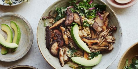 This meal comes together quickly and is deeply satisfying. Of course, you can add your favorite choice of greens, grains, and any other toppings! Mushroom Bowl, Vegetarian Dinner Party, Dinner Party Mains, Grain Bowl Recipe, Farro Recipes, Avocado Bowl, Grain Bowl, Dinner Party Recipes, Vegetarian Dinners