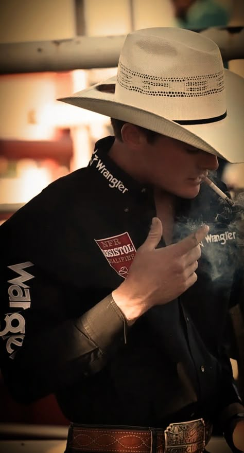 KY HAMILTON Ky Hamilton Bull Rider, Ky Hamilton, Cowboys Aesthetic, Young Country Singers, Montana Jordan, Jb Mauney, Country Dudes, Stetson Wright, Pbr Bull Riders